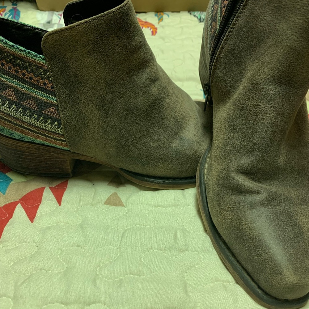 Roper booties
